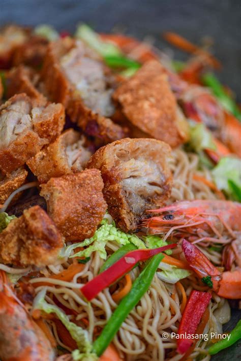 Bagnet Pancit Canton .